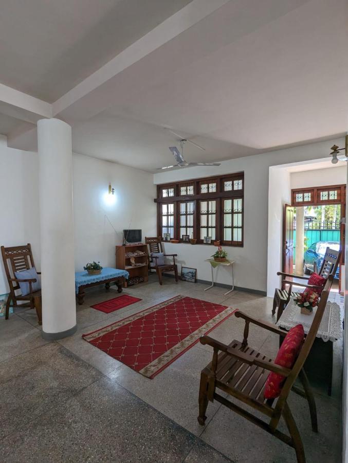 Shiranthi Guest House Rajagiriya Exteriér fotografie