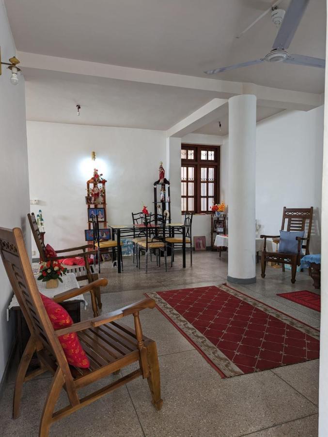 Shiranthi Guest House Rajagiriya Exteriér fotografie
